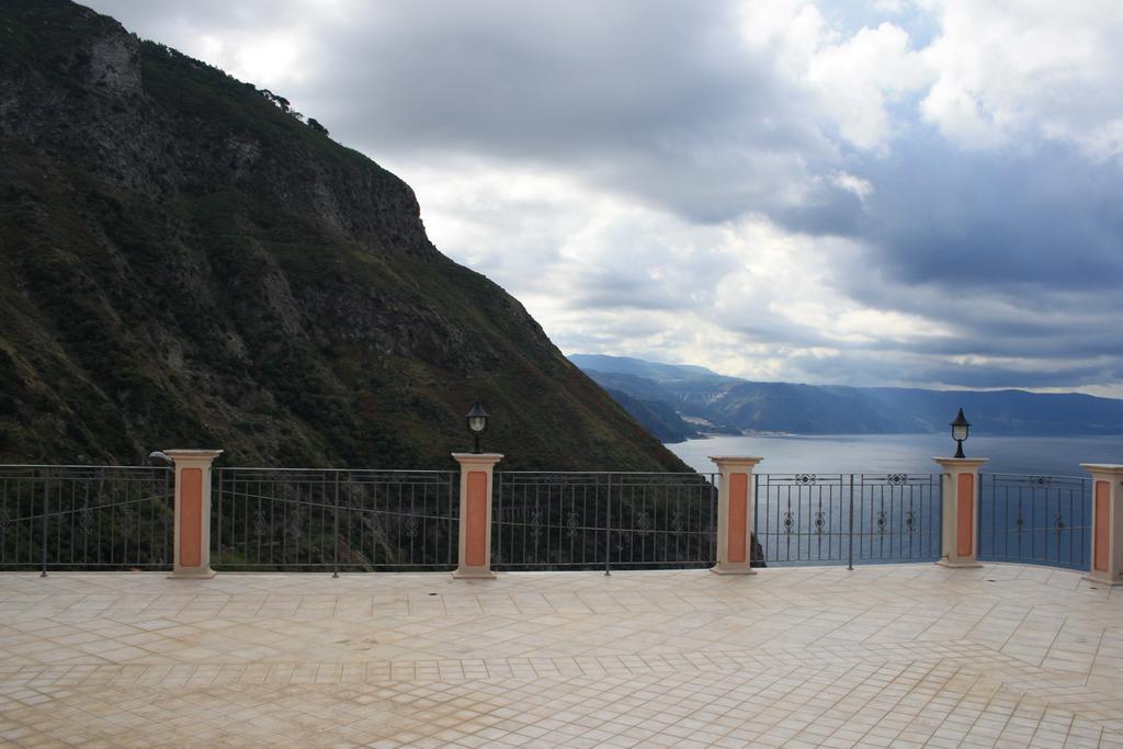 Ferienwohnung La Marinella Palmi Exterior foto