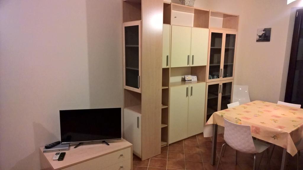 Ferienwohnung La Marinella Palmi Zimmer foto