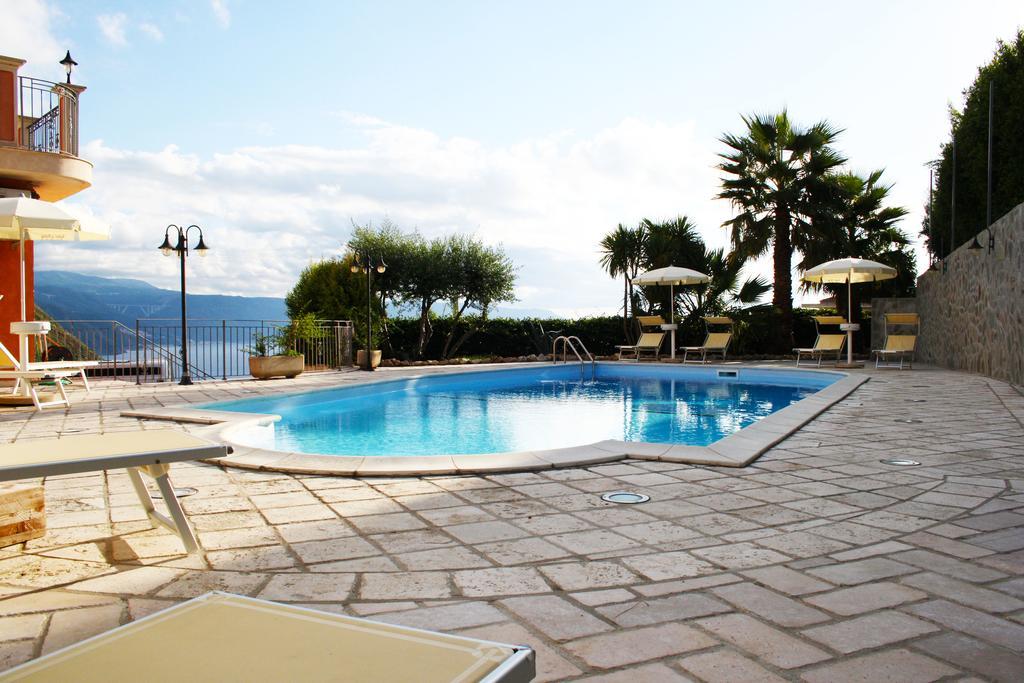 Ferienwohnung La Marinella Palmi Exterior foto